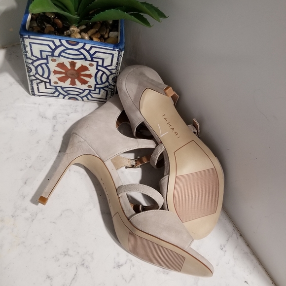 👠TAHARI MAUVE STRAPPY HEELS - Picture 3 of 7